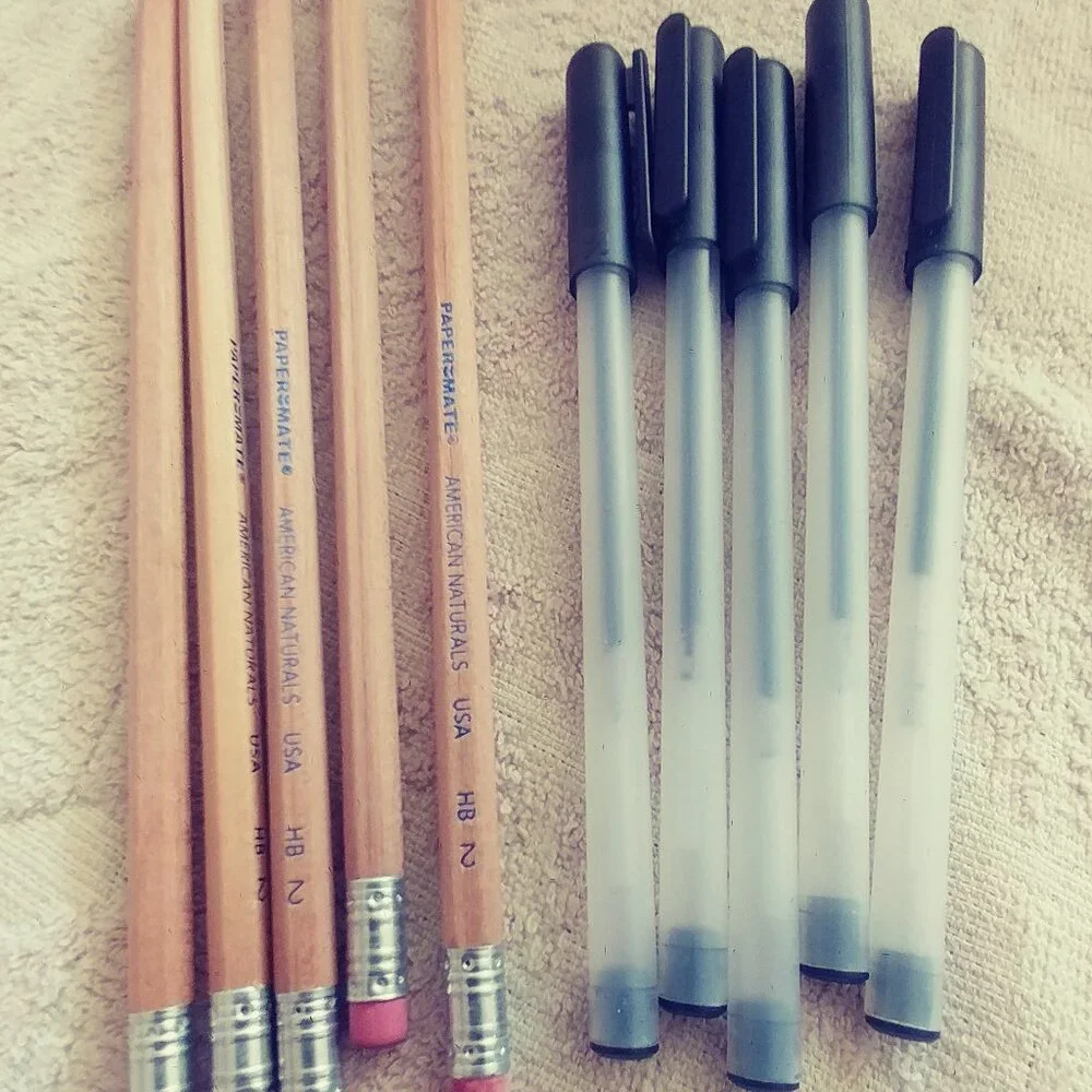 Bundle of 5pens and 5 pencils